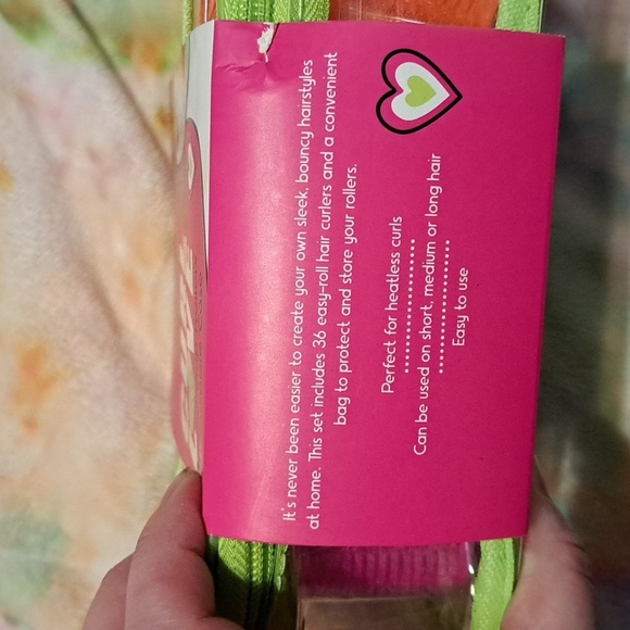 Retro Curl Love Self grip rollers plus case - Picture 2 of 3